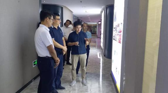 江西赣江新区一行领导到NG体育加速器考察调研